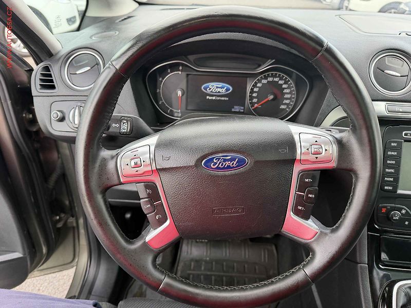 Ford S-MAX (2013) 2.0 TDCi, Titanium - fotka 12 z 16