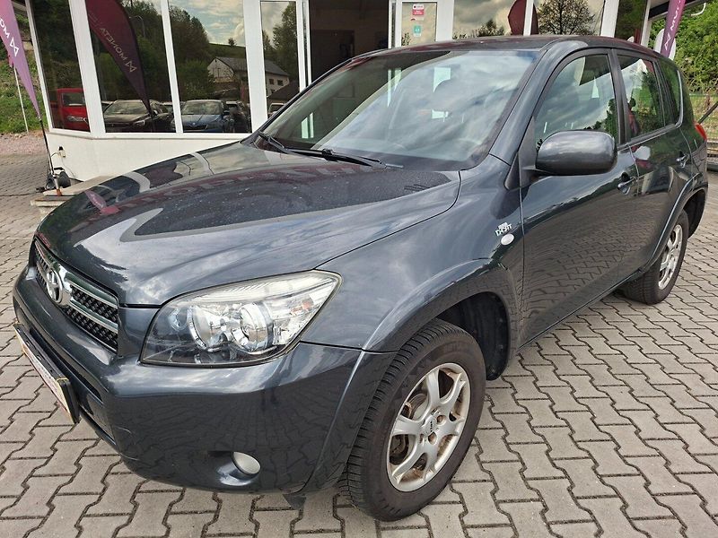 Toyota RAV4 (2007) 2.2 D-CAT 130kW 4X4 -TAŽ.ZAŘ. - fotka 4 z 35