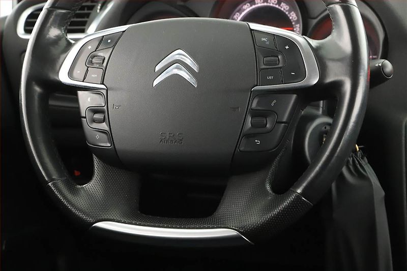 Citroën C4 (2013) 1.6 HDi, ČR,1.maj, po STK - fotka 11 z 12