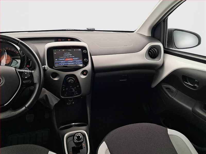 Toyota Aygo (2018) 1.0 VVT-i, Automat, Serv.kniha - fotka 8 z 23