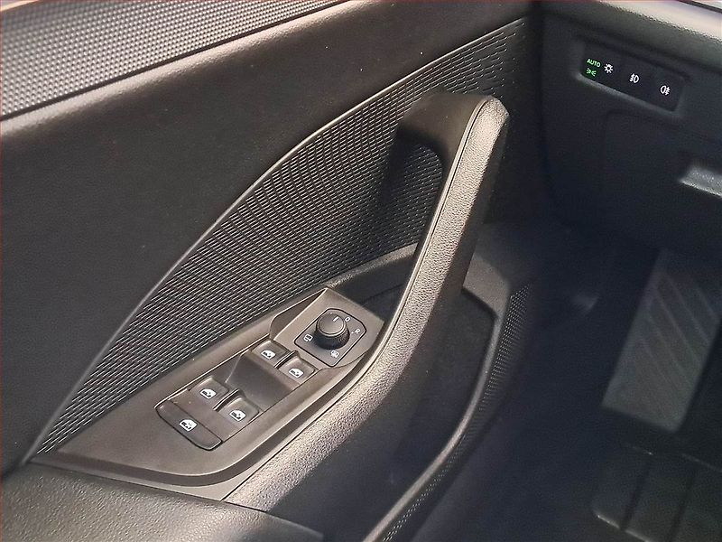 Škoda Octavia (2021) Ambition Plus 2.0 TDI, ČR - fotka 18 z 18