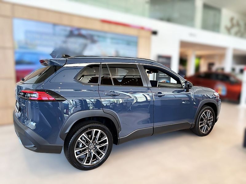 Toyota Corolla (2025) Executive + Pakiet Skyview - fotka 4 z 10