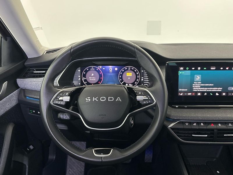 Škoda Octavia Top Selection DSG - fotka 18 z 29