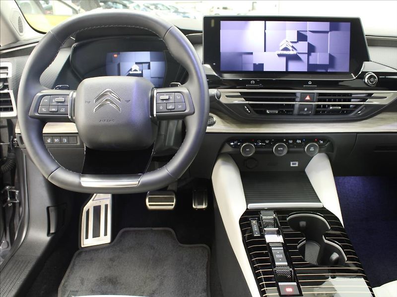 Citroën C5 X 1,6 PHEV 225 Hypnos 1.maj.ČR - fotka 8 z 18