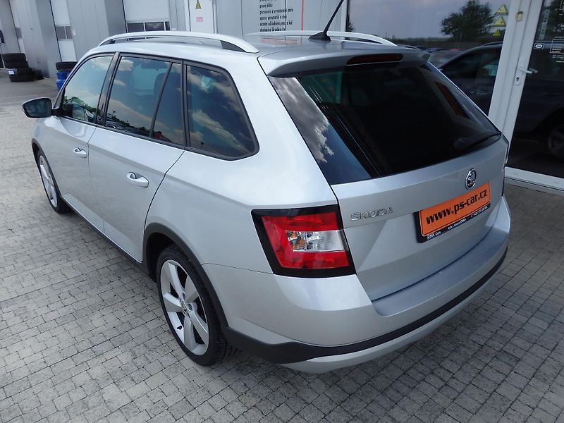 Škoda Fabia SCOUT 1.0 TSI KLIMA, 6x AIRBAG - fotka 5 z 18