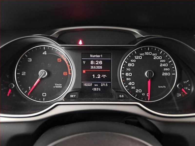 Audi A4 (2014) Attraction 2.0 TDI, Navi - fotka 11 z 18