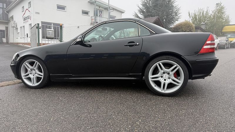 Mercedes-Benz SLK (2000) 320 AUT 160KW MB KOLA18 KLIMA - fotka 11 z 24