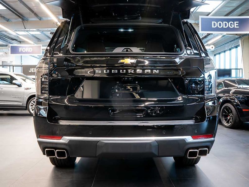 Chevrolet Suburban (2026) 6.2 V8 High Country 2026 - fotka 6 z 47