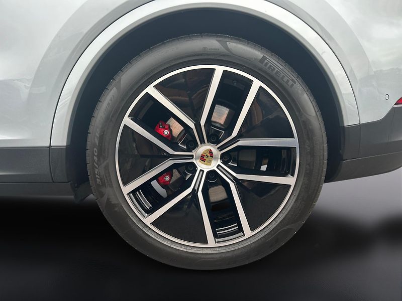 Porsche Cayenne S E-hybrid Coupe - fotka 12 z 30