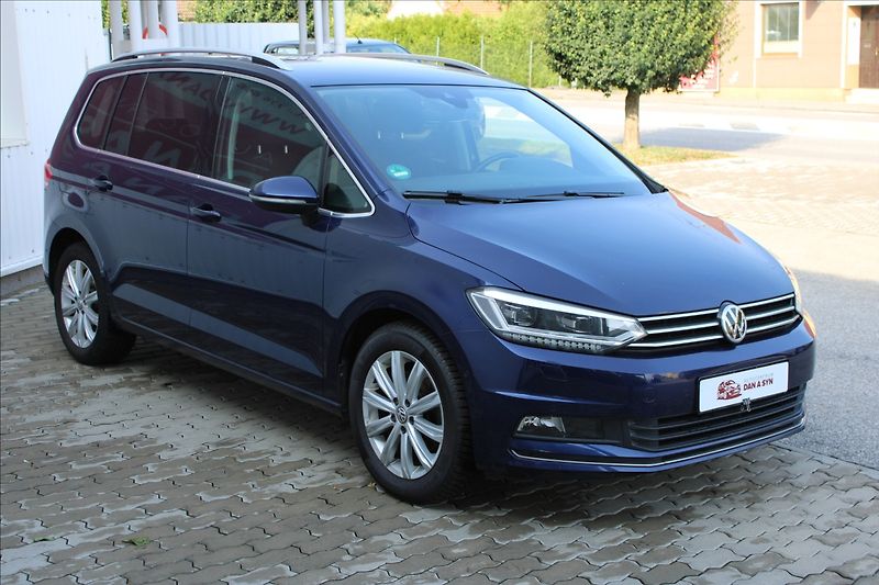 Volkswagen Touran 1,4 TSI DSG Highline - fotka 2 z 10