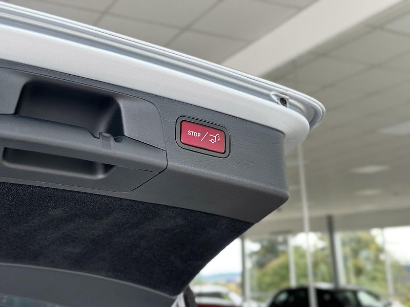 Mercedes-Benz Třídy E 300e 235kW*Webasto*Tažné*DPH - fotka 35 z 41