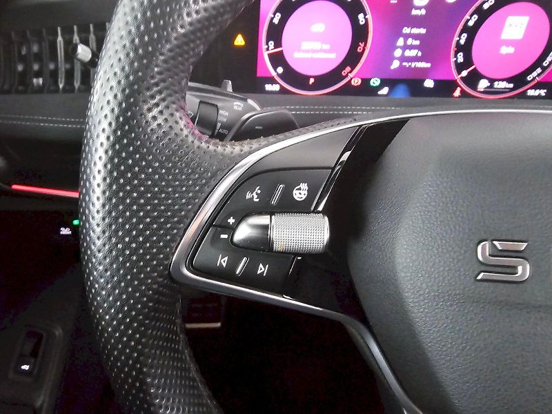 Škoda Superb (2025) 2.0TSi 195kW 4X4 SPORTLINE WEB - fotka 10 z 35