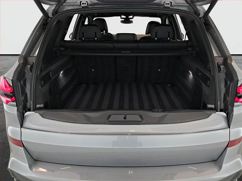 BMW X5 (2023) xDrive30d - fotka 14 z 31