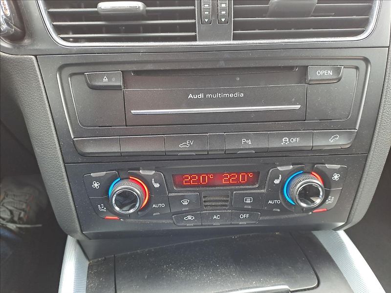 Audi Q5 2,0 TFSI HYBRID QUATTRO - fotka 14 z 16