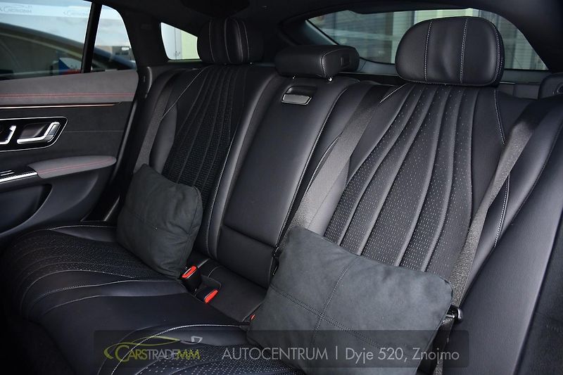 Mercedes-Benz EQS 580 4M SUV HYPERSCREEN K360°  - fotka 13 z 60