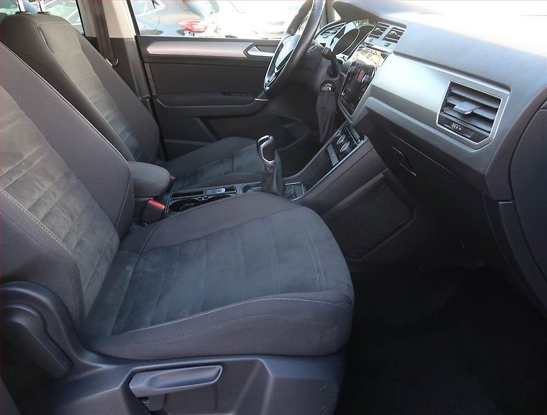 Volkswagen Touran (2020) Comfortline 2.0 TDI - fotka 9 z 21