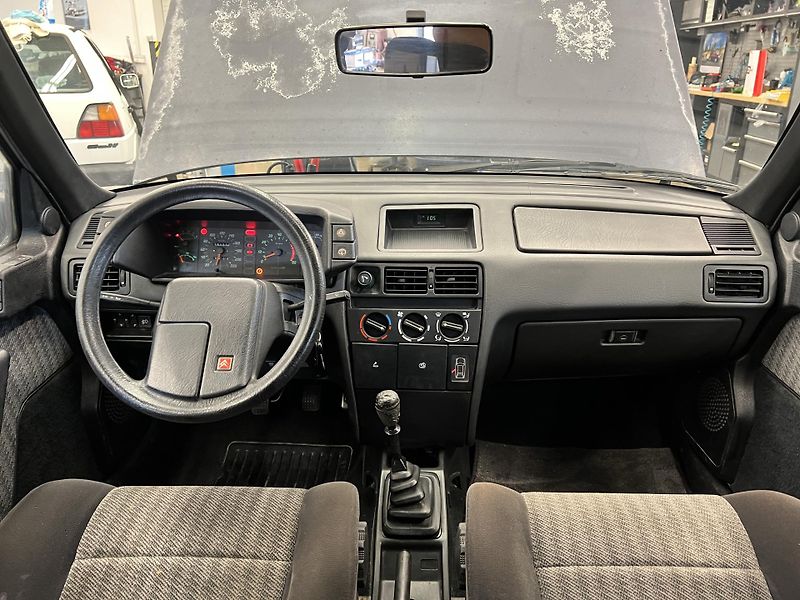 Citroën BX 1.9 GTI 118 kW - fotka 8 z 15