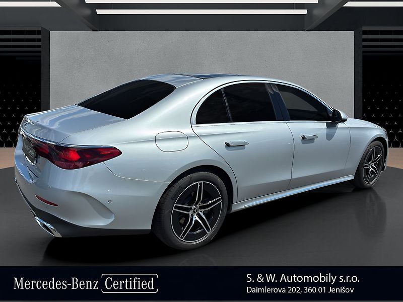 Mercedes-Benz Třídy E E 220 d 4MATIC AMG - fotka 5 z 28