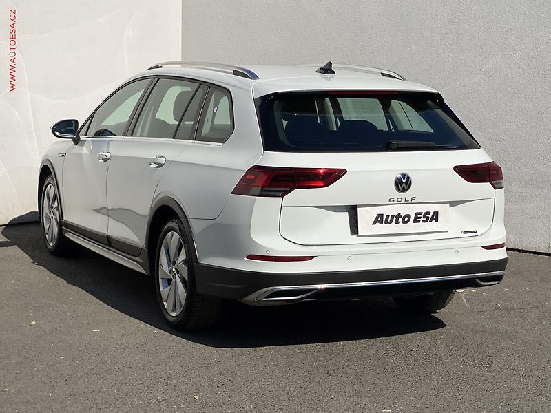 Volkswagen Golf (2022) 2.0 TDi 4x4, Alltrack, DSG, - fotka 6 z 22