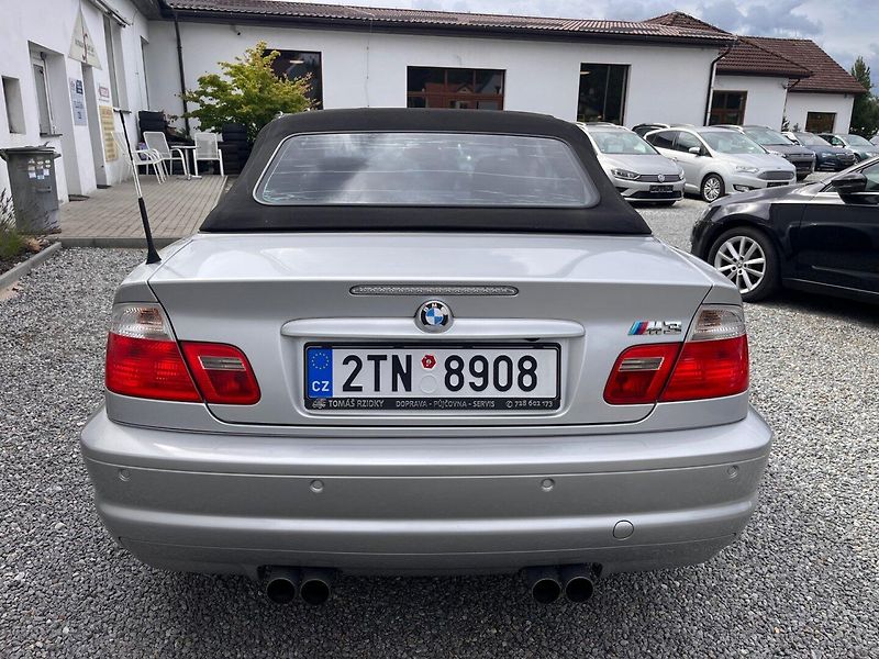 BMW M3 (2002) 3.2 i Kabrio 252 Kw - fotka 3 z 14