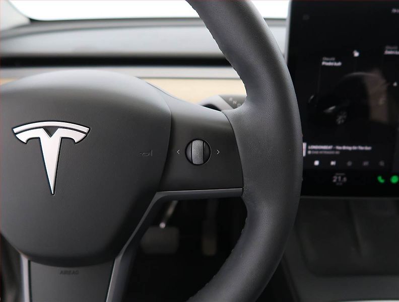 Tesla Model Y (2022) Long Range AWD 79kWh, SoH 91% - fotka 29 z 33