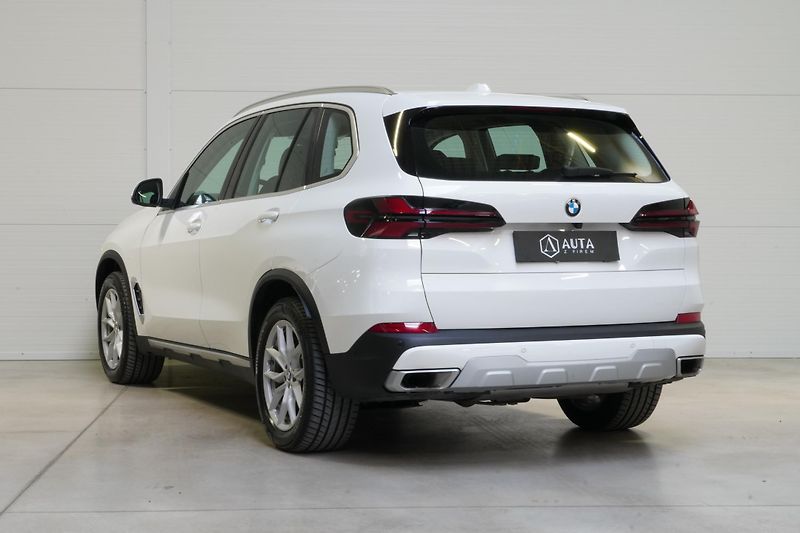 BMW X5 Xdrive30d,360,HUD,ACC,TAŽNÉ - fotka 8 z 41