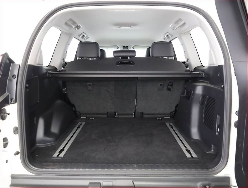 Toyota Land Cruiser (2023) 2.8 D-4D - fotka 20 z 22
