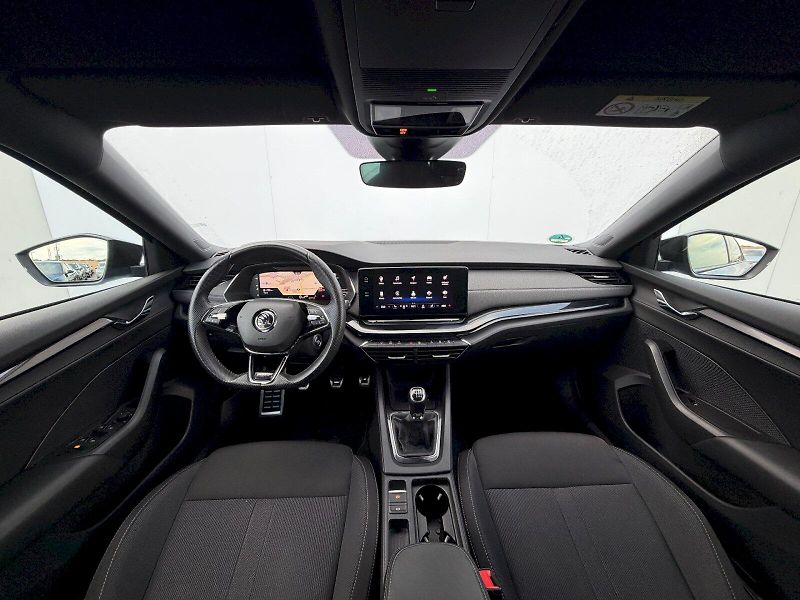 Škoda Octavia (2023) 2.0 TDI 110kW SportLine Manuál - fotka 9 z 35