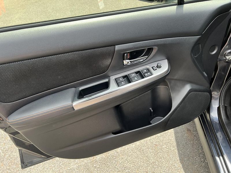 Subaru XV 2.0D 108 kW AWD 1.MAJITEL - fotka 13 z 19