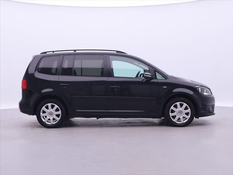 Volkswagen Touran 1,2 TSI Match 7-Míst Serv.knih - fotka 8 z 35