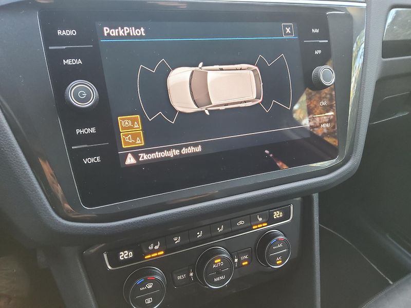 Volkswagen Tiguan (2019) 2.0TDI 110kW Comfl DSG 1maj ČR - fotka 18 z 25
