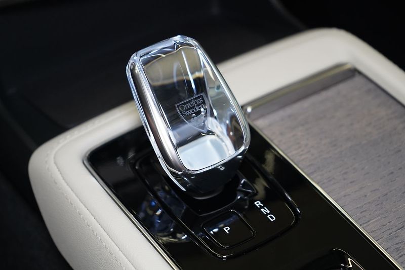 Volvo XC90 B5 PLUS Dark, Vzduch, 360° - fotka 43 z 53