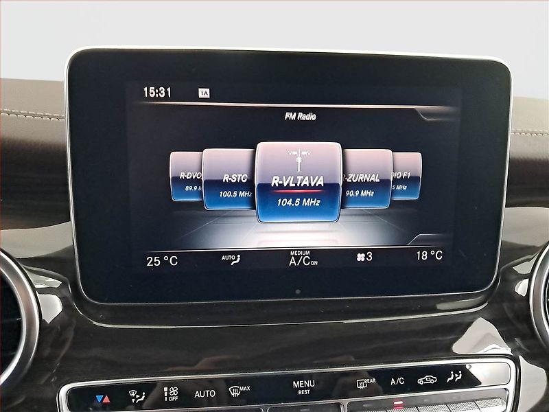 Mercedes-Benz Třídy V (2017) 250 d, ČR, DPH - fotka 13 z 23