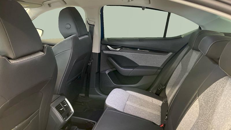 Škoda Octavia (2025) Top Selection  2.0TDI 110kw DS - fotka 13 z 33