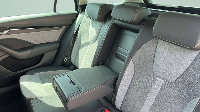Škoda Octavia Combi Top Selection 1,5TSI 110 - fotka 23 z 31