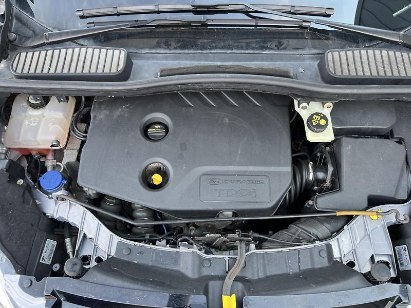 Ford Grand C-MAX 1.6HDi 7MÍST ČR odp.DPH - fotka 34 z 41