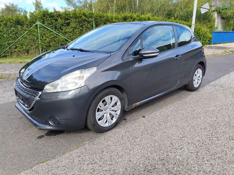 Peugeot 208 (2012) 1,6 eHDI 68Kw - fotografie inzerátu
