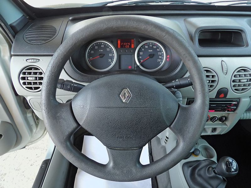 Renault Kangoo 1.2i 16v 55kW Klimatizace - fotka 10 z 28