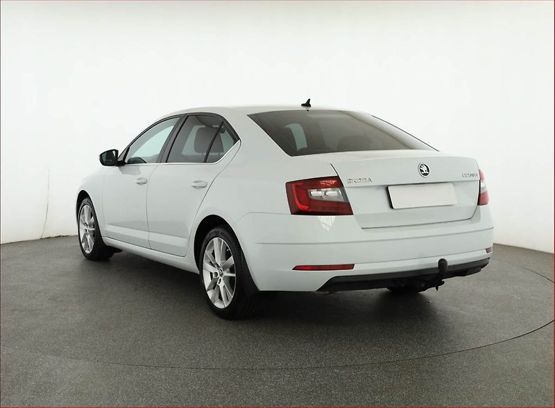 Škoda Octavia (2017) Style 2.0 TDI, Navi, Tempomat - fotka 4 z 20
