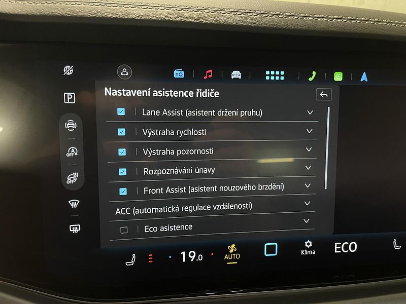 Volkswagen Touareg (2025) 3.0 TDI - Vzduch/Tažné/Matrix - fotka 24 z 30