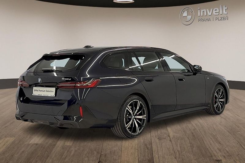 BMW Řada 5 540d xDrive Touring - fotka 3 z 13