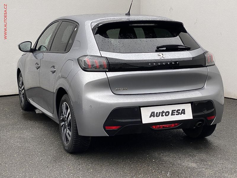 Peugeot 208 (2021) 1.2 PT, AC, tempo, kamera - fotka 6 z 18