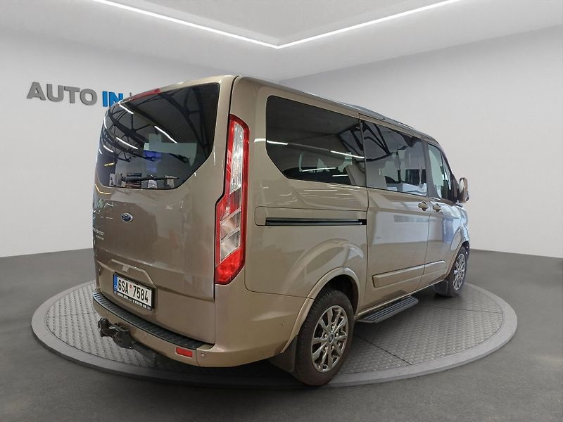 Ford Tourneo Custom (2023) 2,0 125 kW Titanium X - fotka 7 z 15