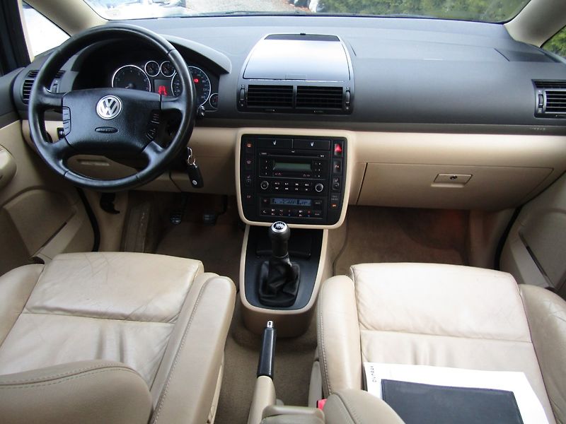 Volkswagen Sharan (2008) 2.8 V6  150kW  4MOTION BUSSINE - fotka 15 z 38