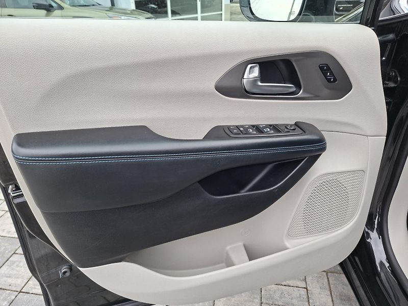 Chrysler Pacifica (2021) 3,6L V6, 7míst, kůže, Adapt - fotka 24 z 50
