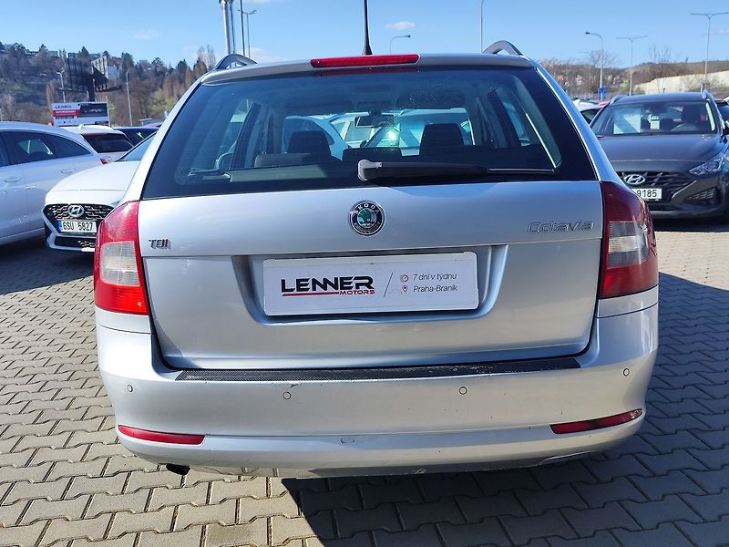 Škoda Octavia 2.0 TDi/103kW Elegance - fotka 6 z 26