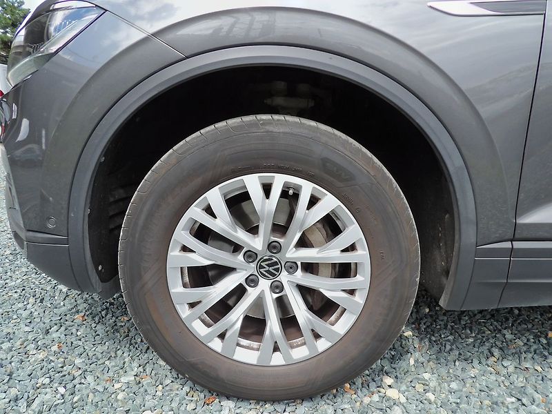 Volkswagen Touareg 3.0TDI V6 8°AT 4x4 Tažné ČR - fotka 30 z 35