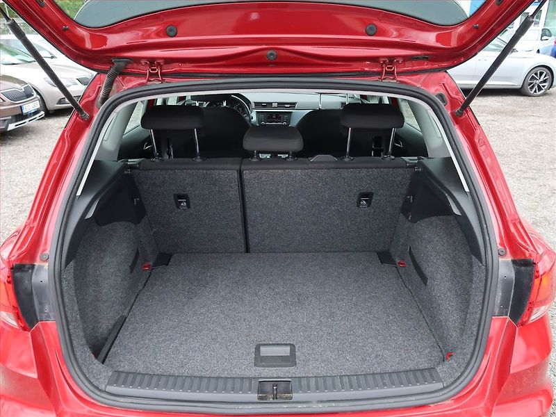 Seat Arona (2018) 1.6 TDI, Vyhř. sedaček - fotka 14 z 19