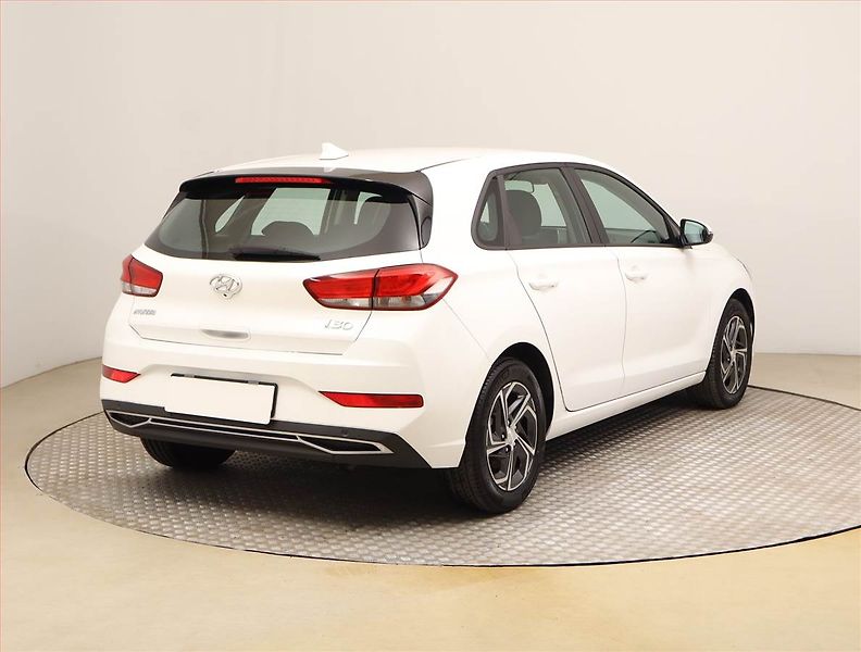 Hyundai i30 (2022) 1.5 DPI, ČR,1.maj, Serv.kniha - fotka 5 z 21