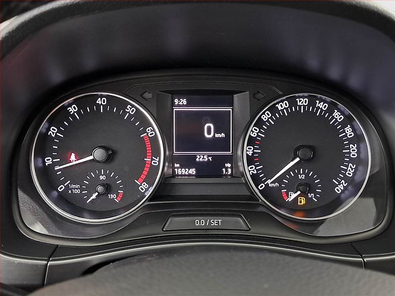 Škoda Fabia (2016) 1.2 TSI, Tempomat - fotka 11 z 18
